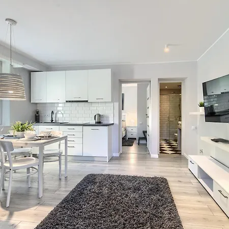 Апартаменты Studia Aloha - Acco Rent